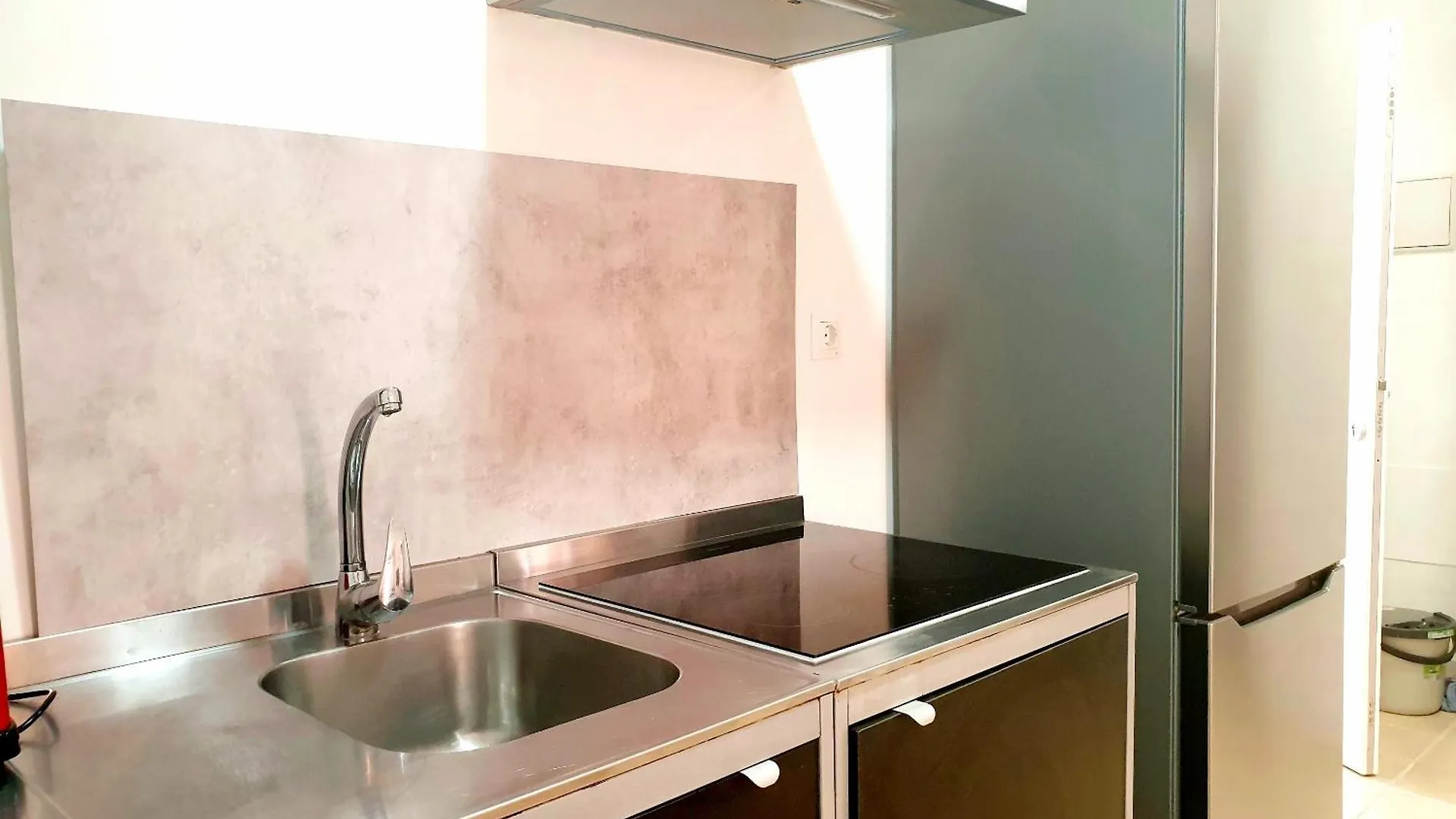 Picasso'S Neighbor Apartment Malaga 0*,